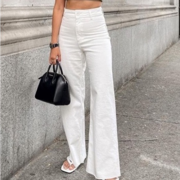 High waisted Zara jeans | color white | size 24 - Picture 3 of 4